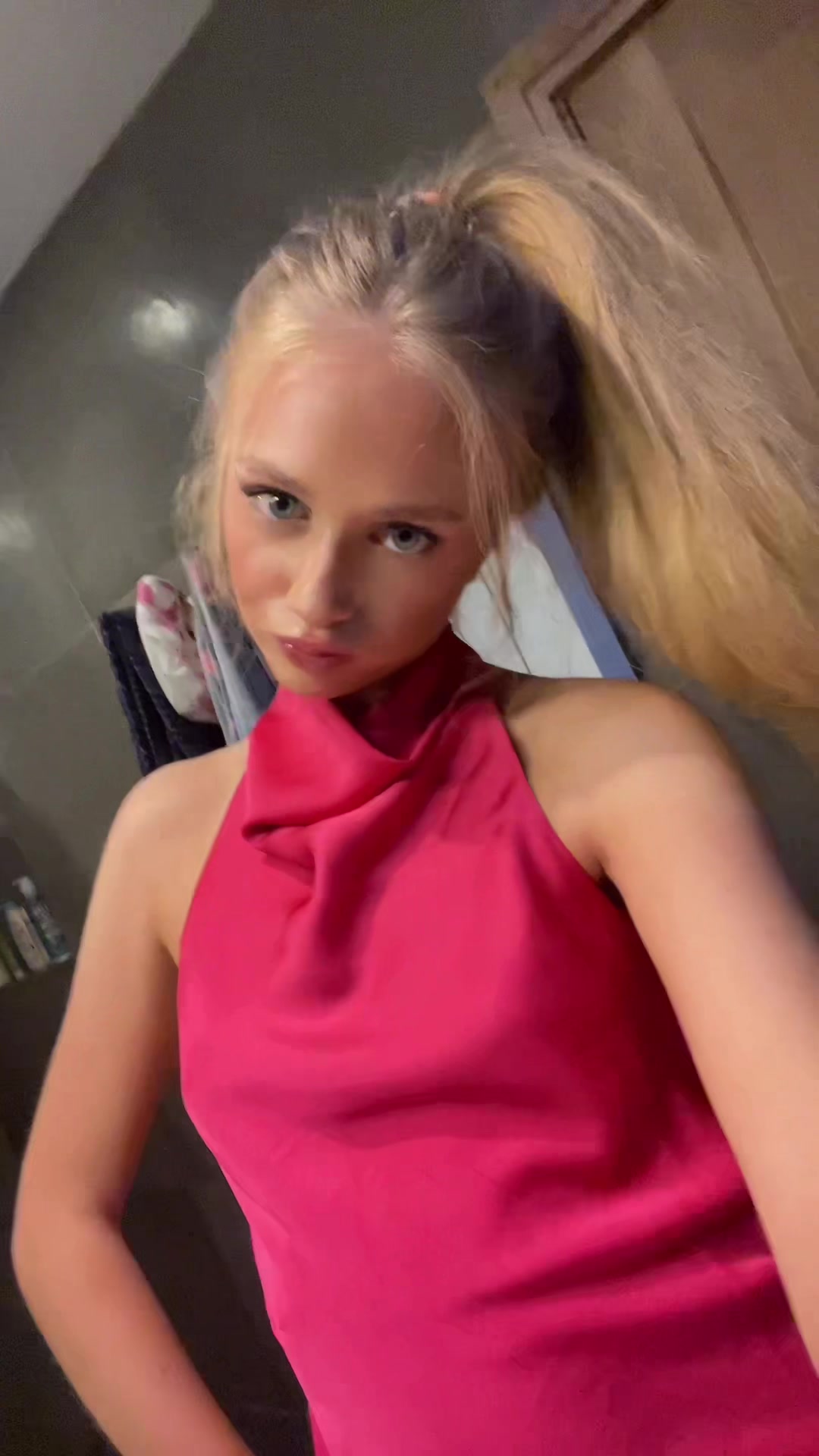@lilyclarkeh