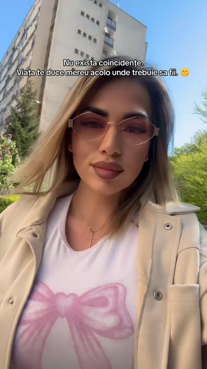 @Larisa Maria