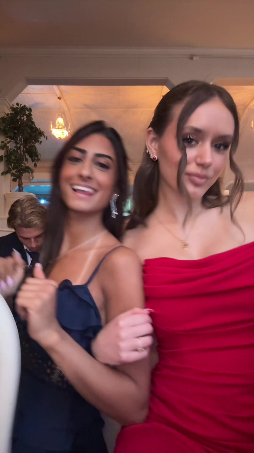 @T E U T A