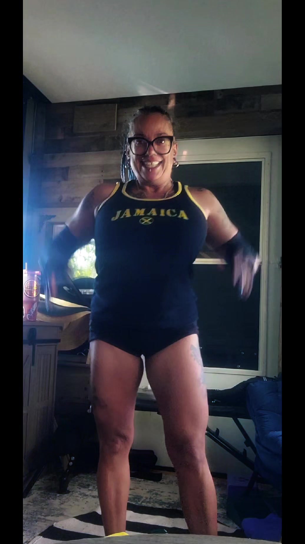 @Cyndi_Irie Fit