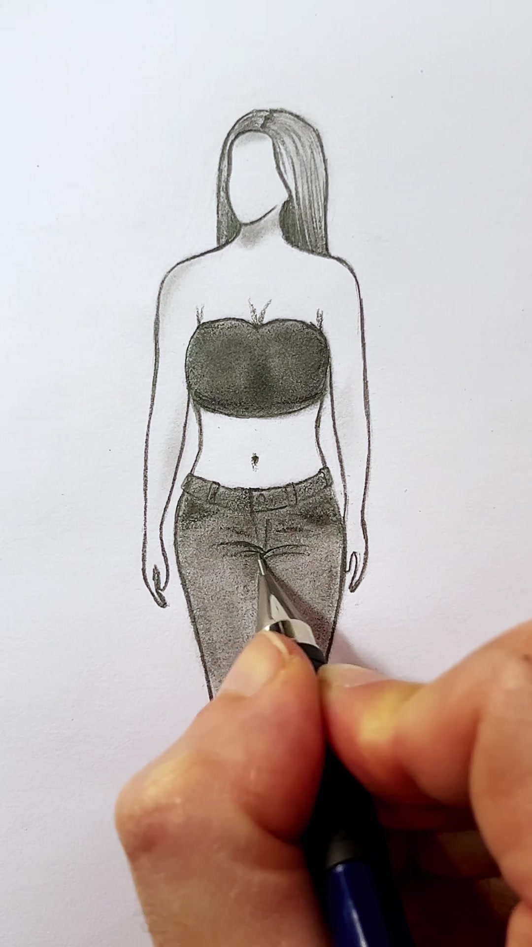 @Les dessins d'Ezio