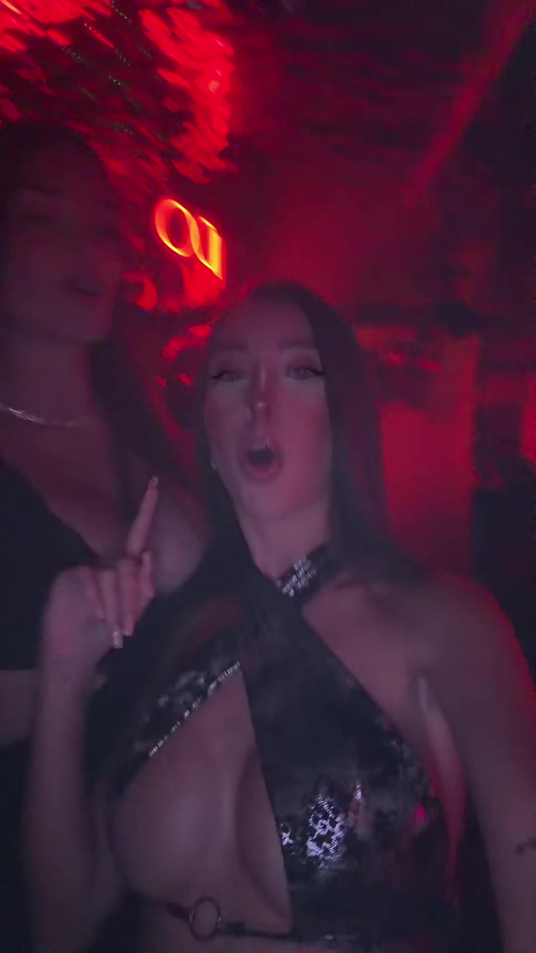@nayiimtnez