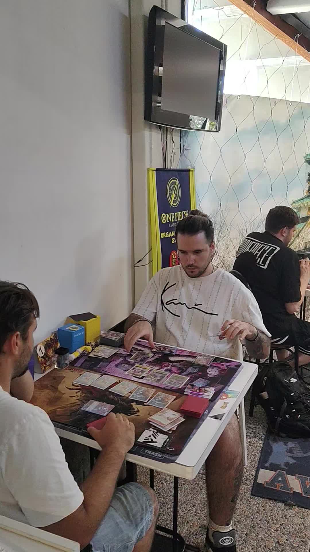 @OtakuHeroFumetteria