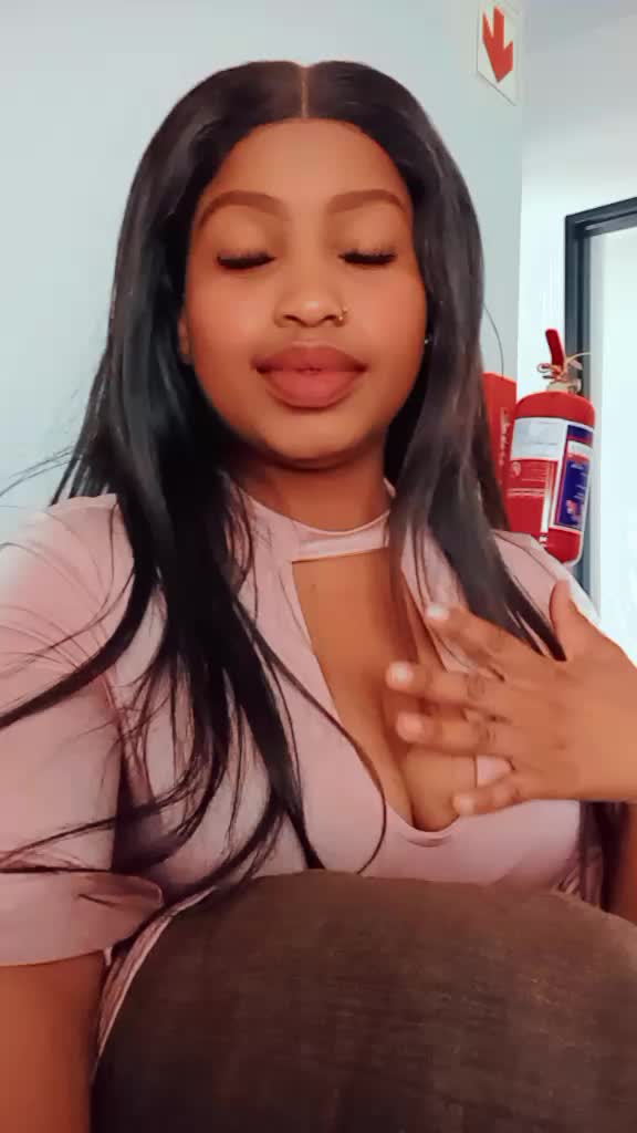 @Tshepii