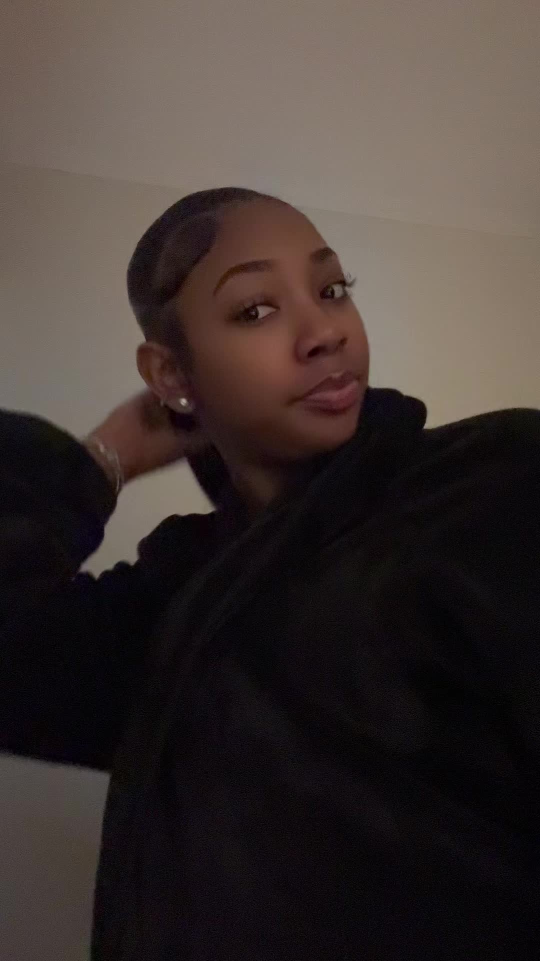 @chrissybaby?