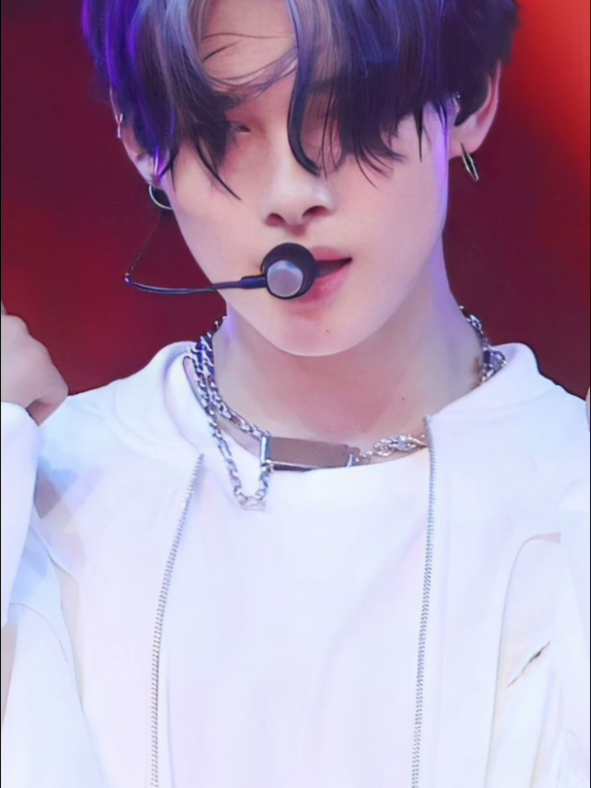 @Hyunjin๐myheart๐ซ๐๐ฐ๐ทSkZ๐ฉธ