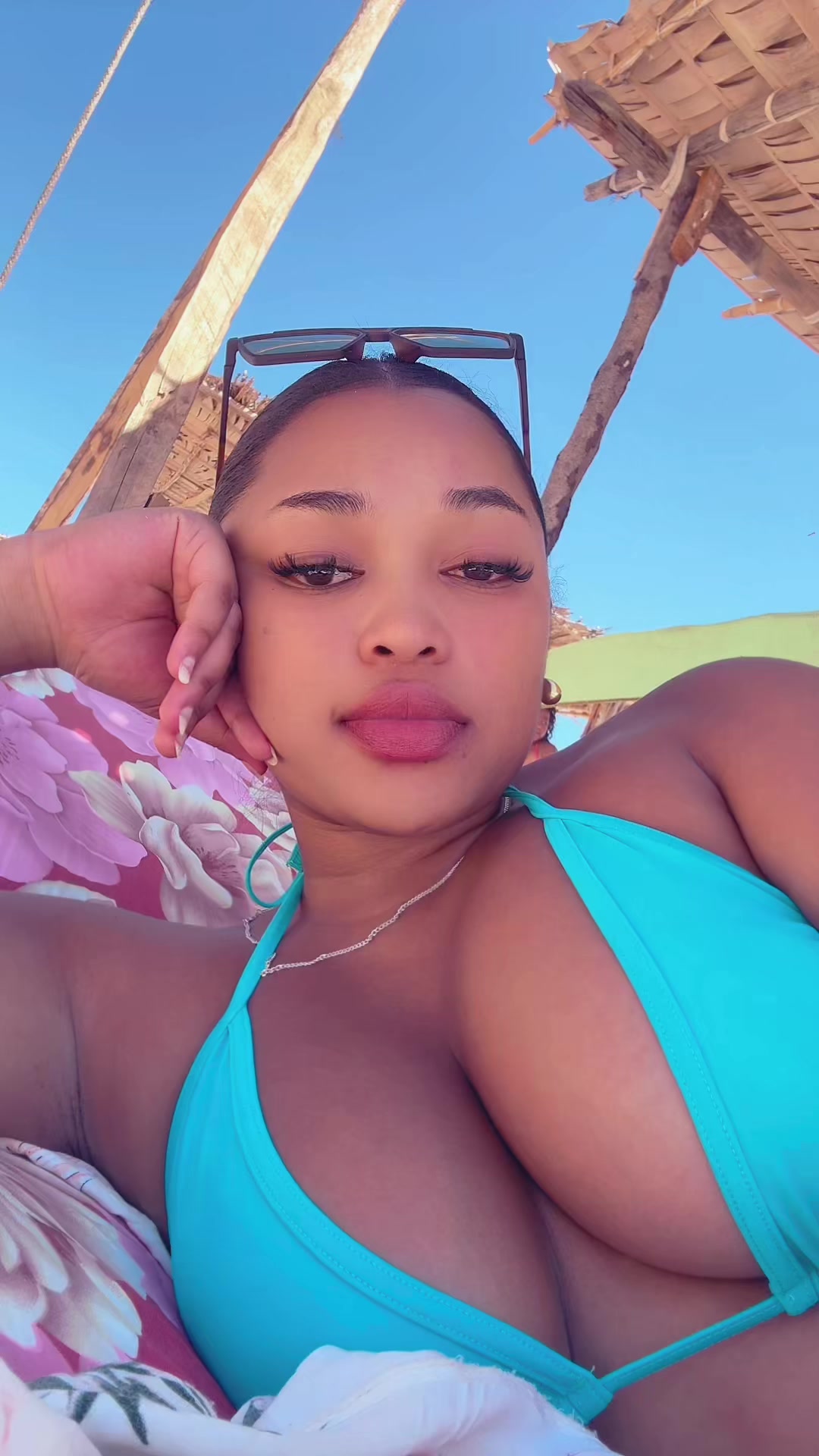 @RK🇲🇬
