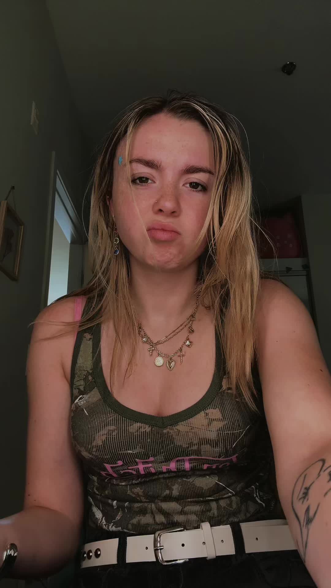 @✞ 𝓐𝓷𝓰𝓮𝓵  ✞