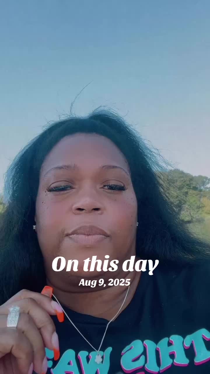 @ladysunflower79 🦋🦋