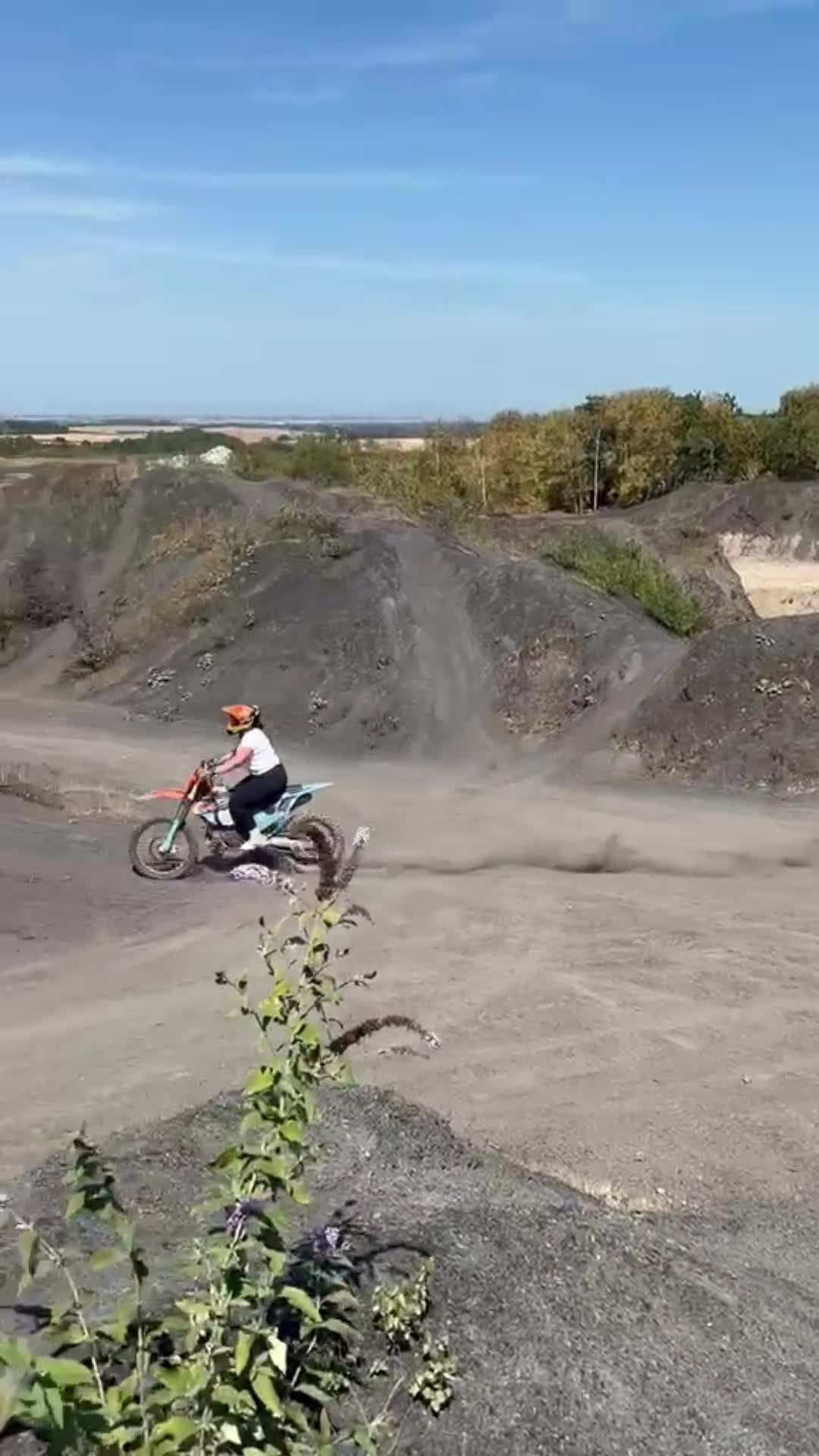 @Jess.thatbikergirl