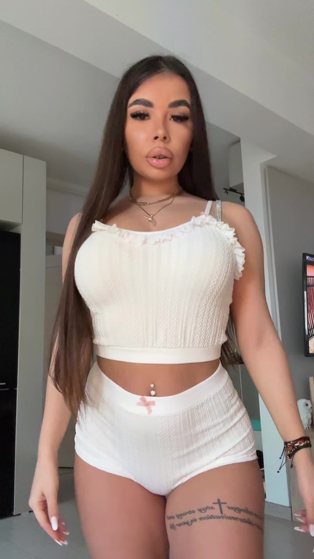 @sofiahellen02