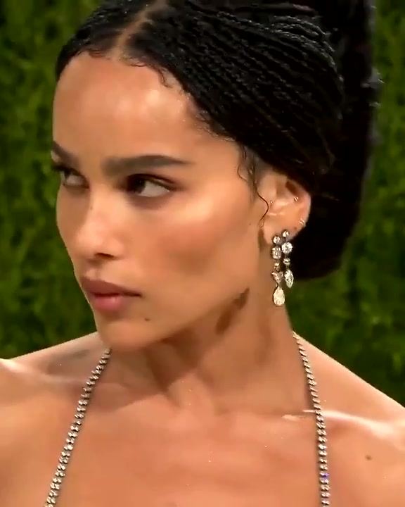 @zoë kravitz source ⭑