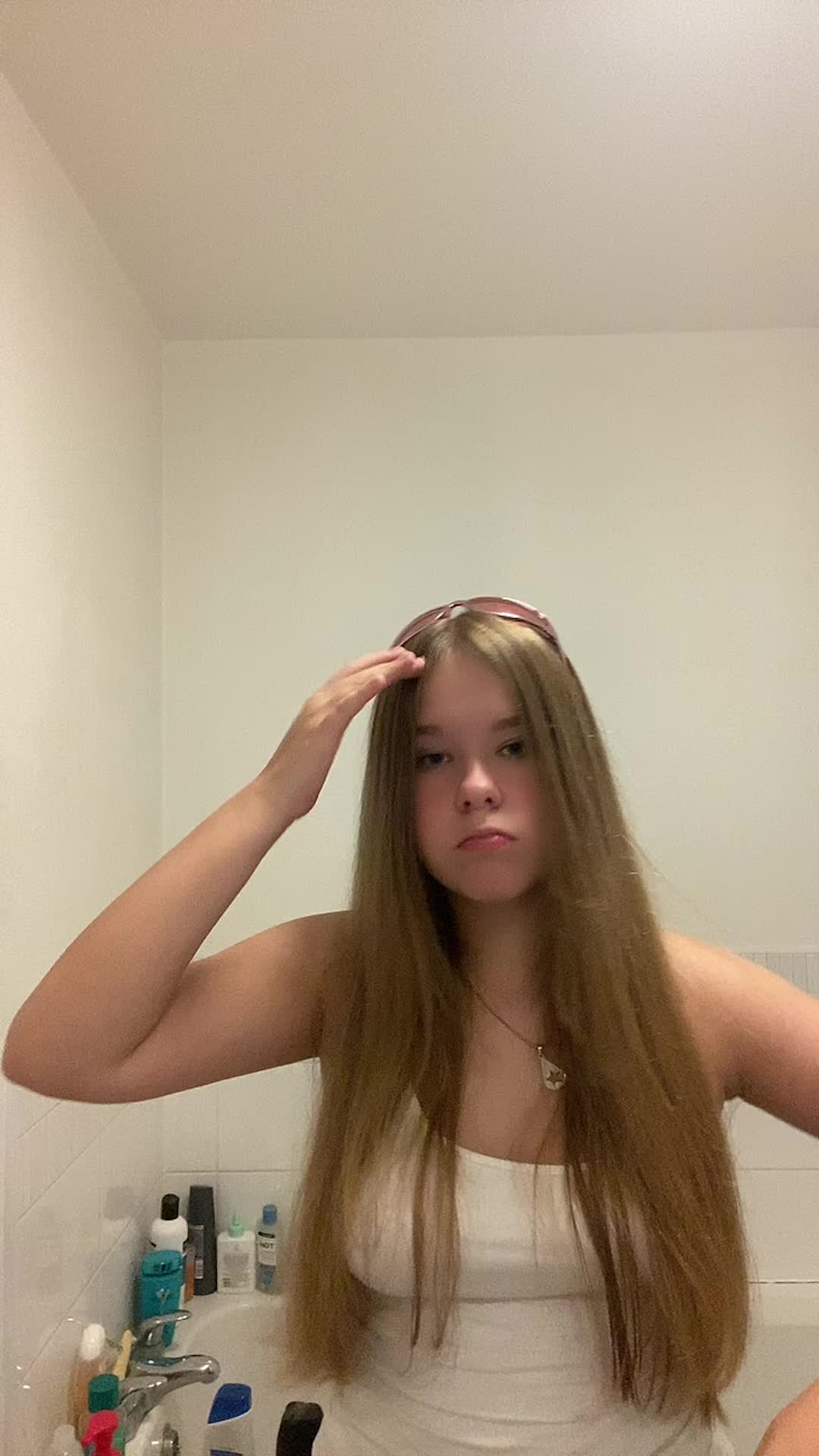 @𝐬𝐨𝐩𝐡 𝐚𝐧𝐝 𝐟𝐫𝐞𝐲 💕