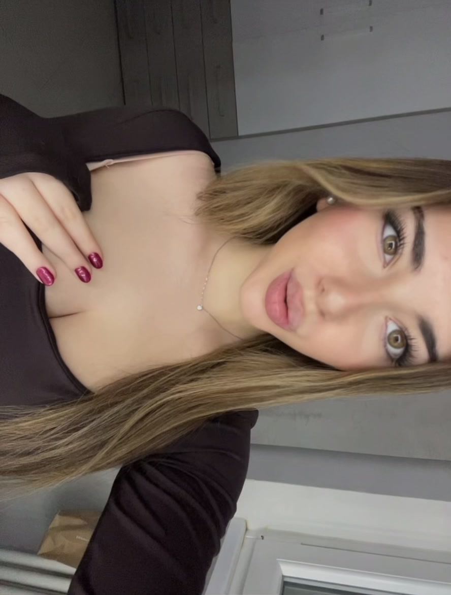 @𝑨𝑼𝑹𝑶𝑹𝑨