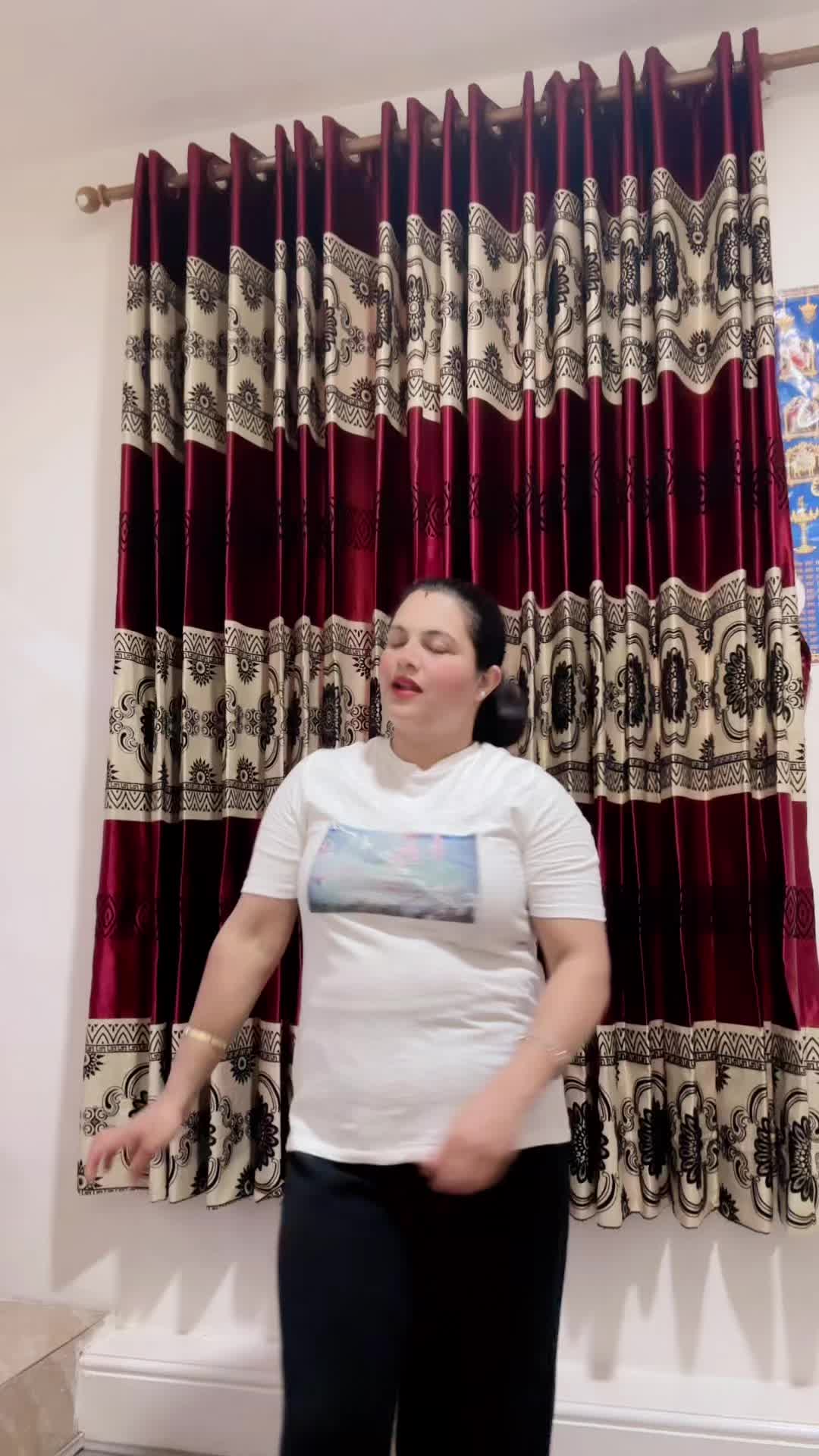 @MAYA🇳🇵🇬🇧🏴