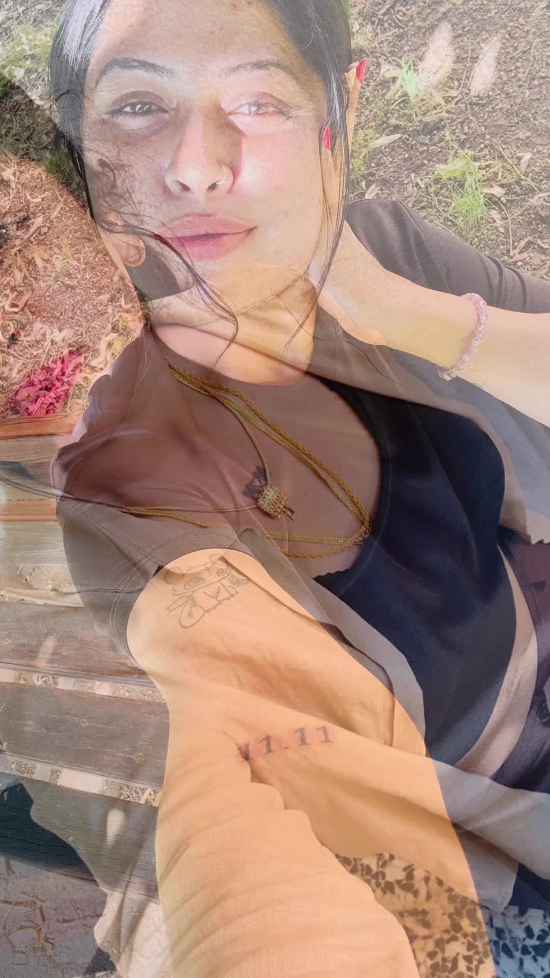 @Dinesha🤍🌼🦢