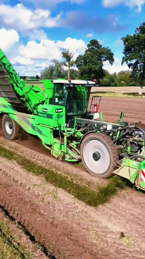 @the tractor spotter