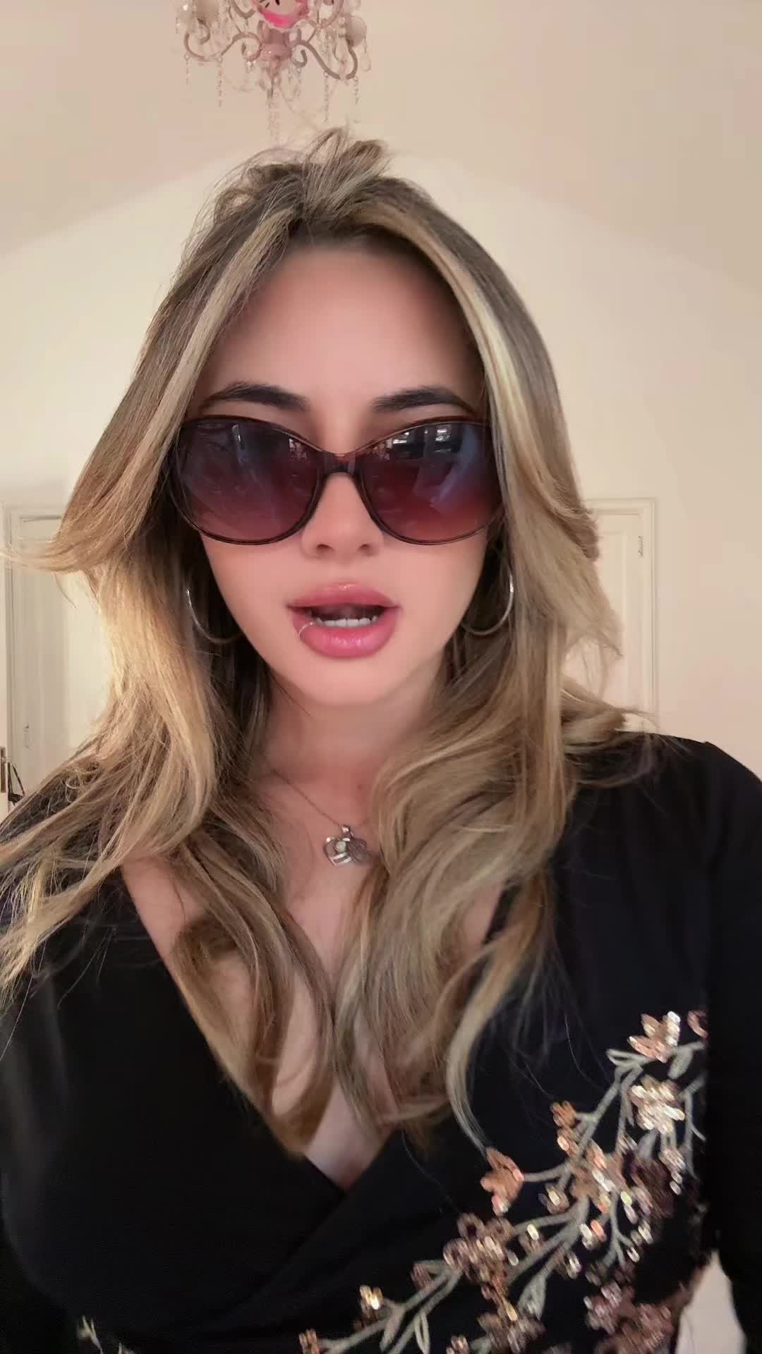 @Nicole Bonnet๐