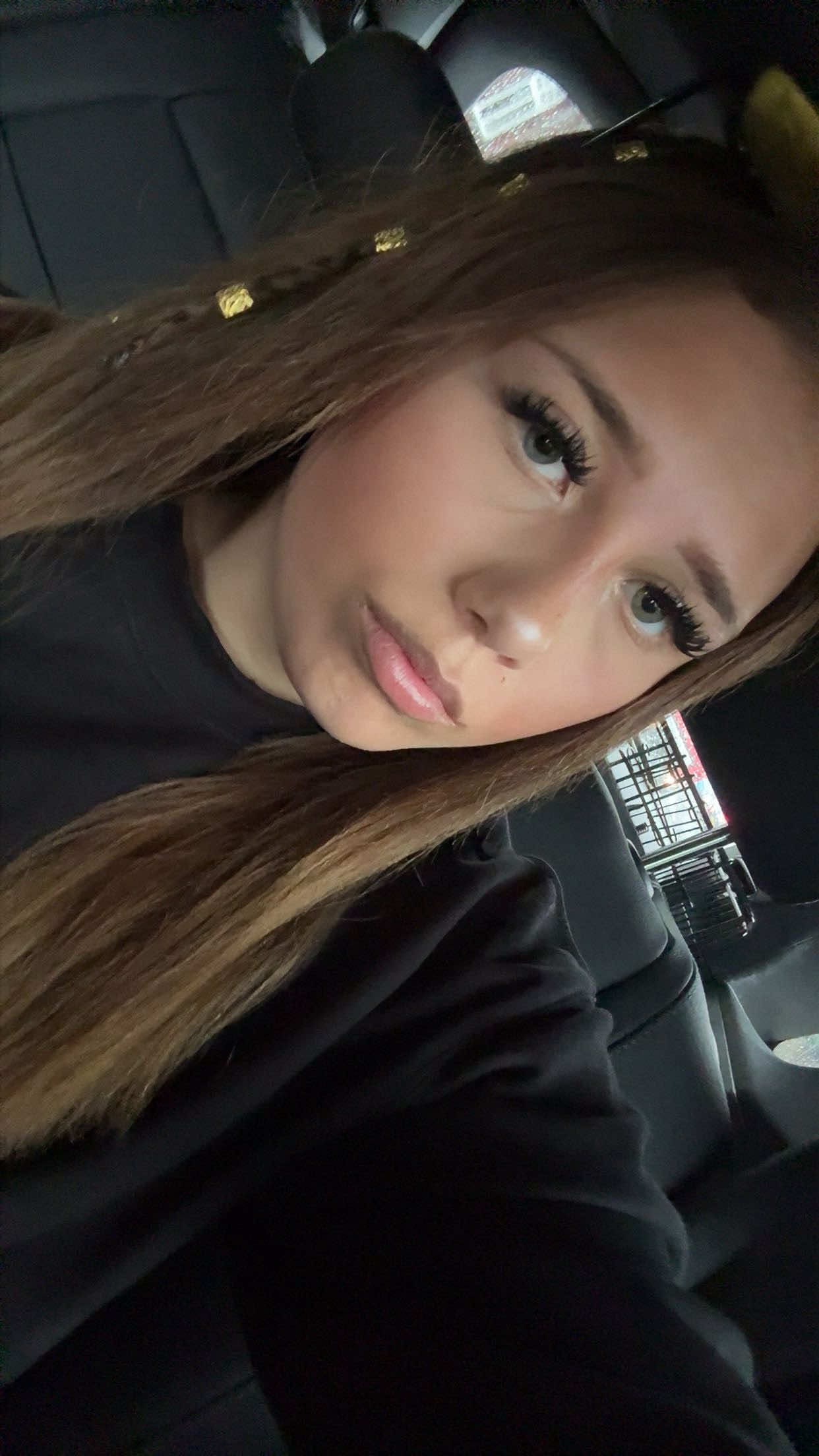 @𝐩𝐨𝐩𝐩𝐲🍒🐆🥂