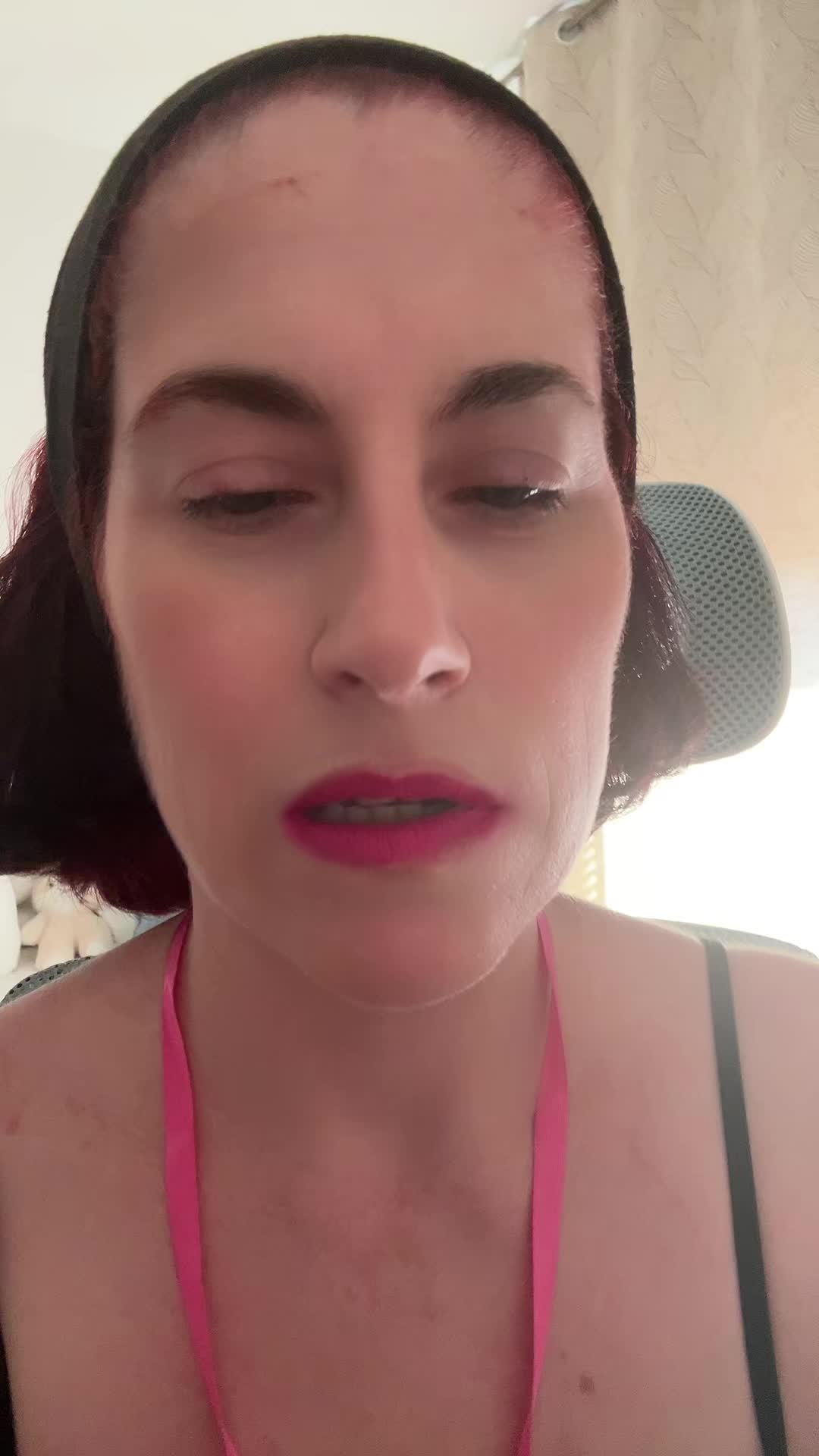 @Realemmitasmile