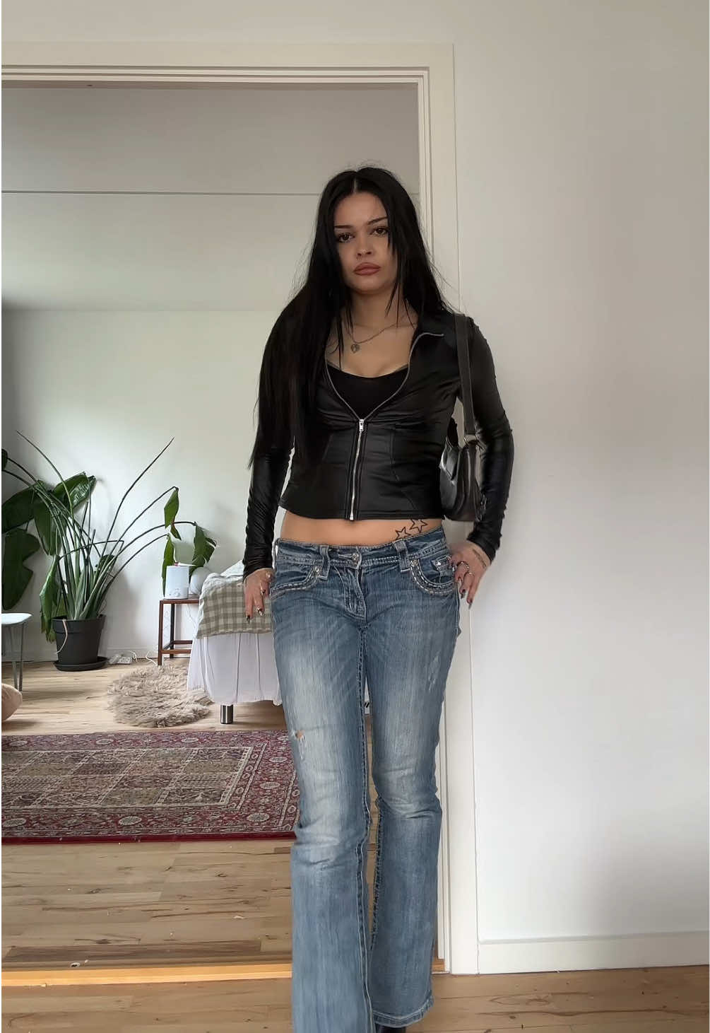 @nadja farah
