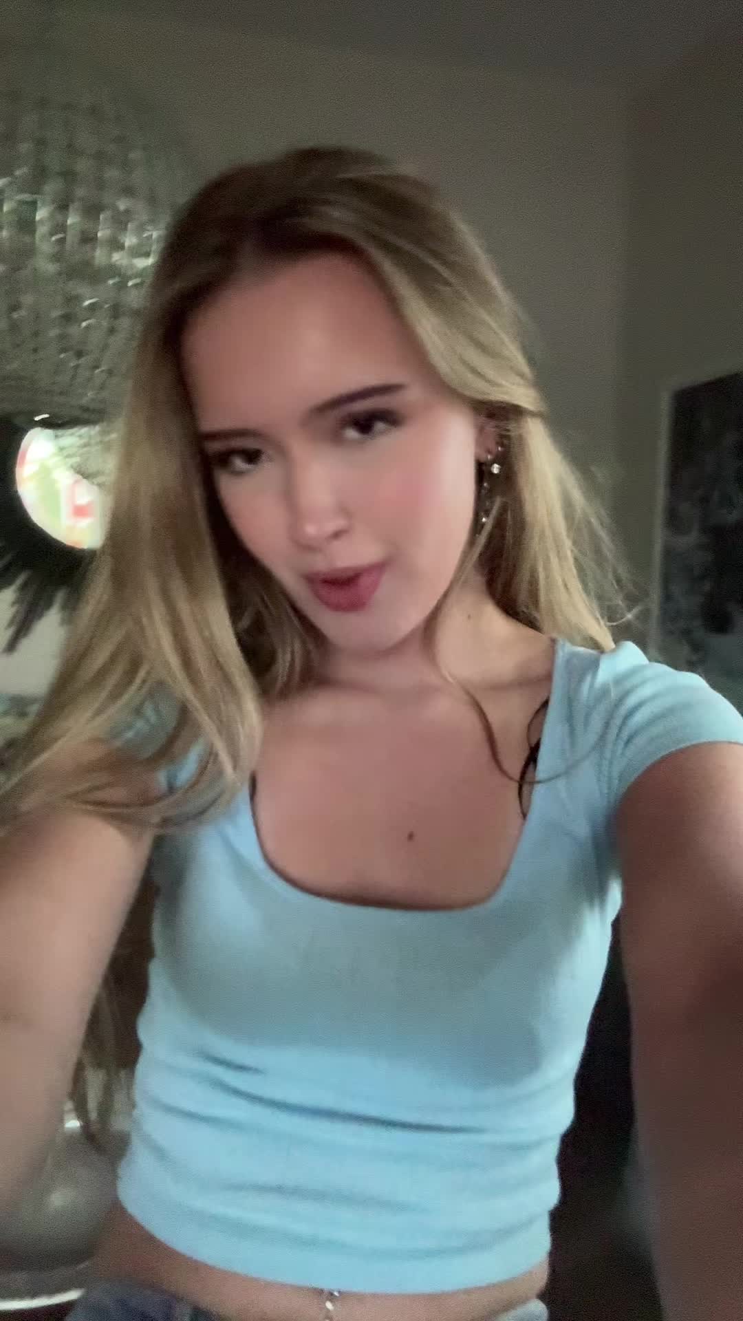 @Ella ♱