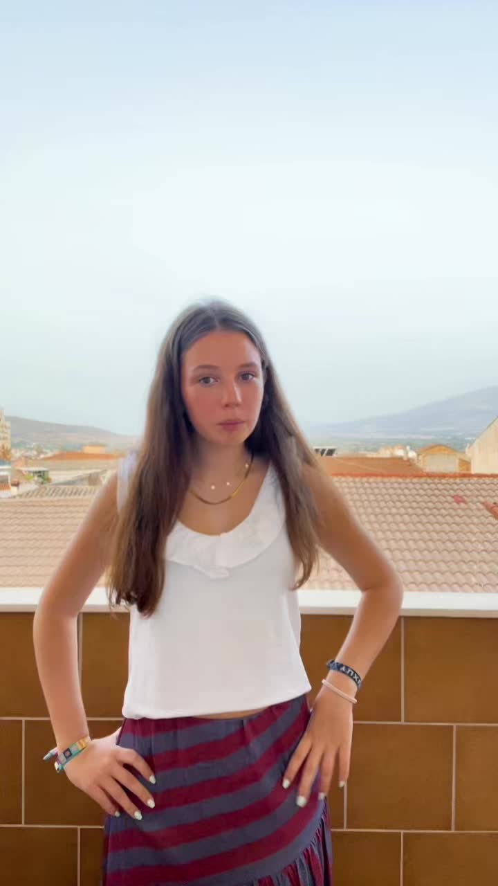 @Mar&iacute;a Cordovilla