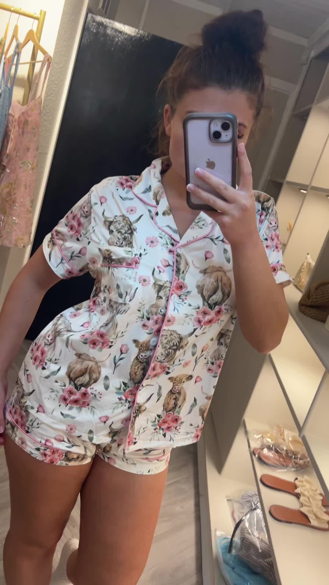 @𝓔𝓶𝓲𝓵𝔂 🖤