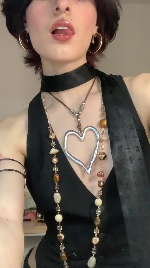 @Lily 🕷️