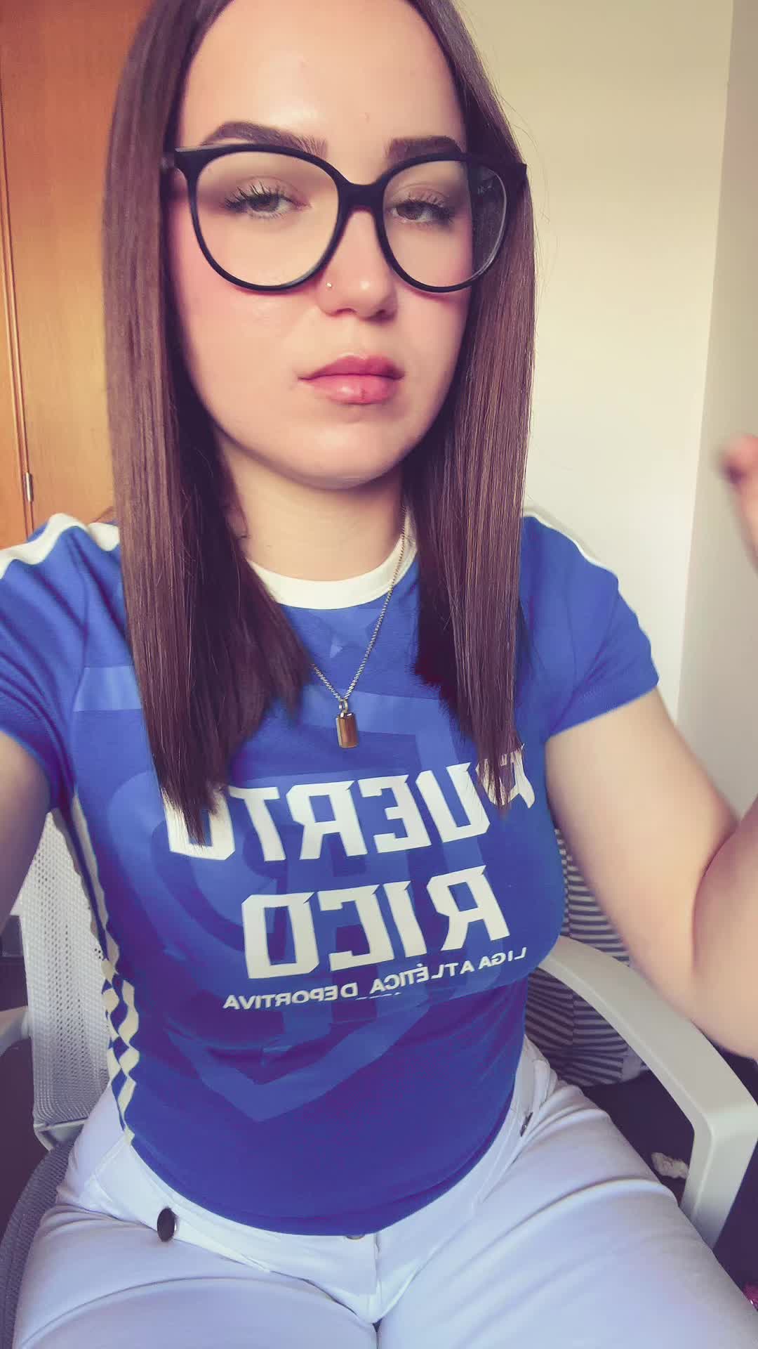 @anna