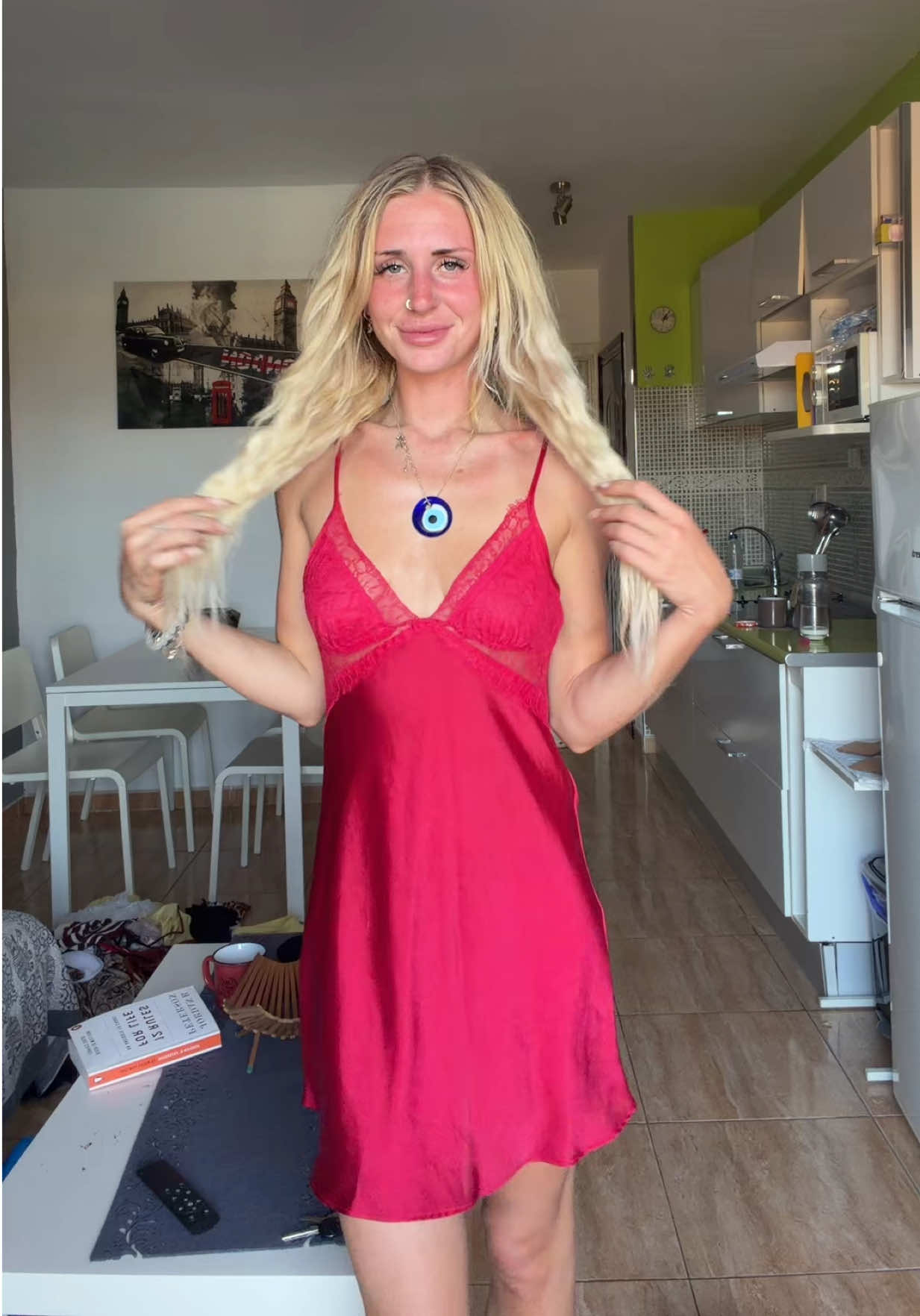 @Amslouxox
