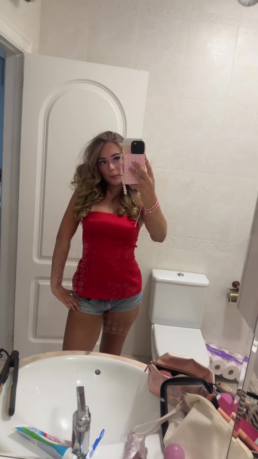 @Scarlett 🦦