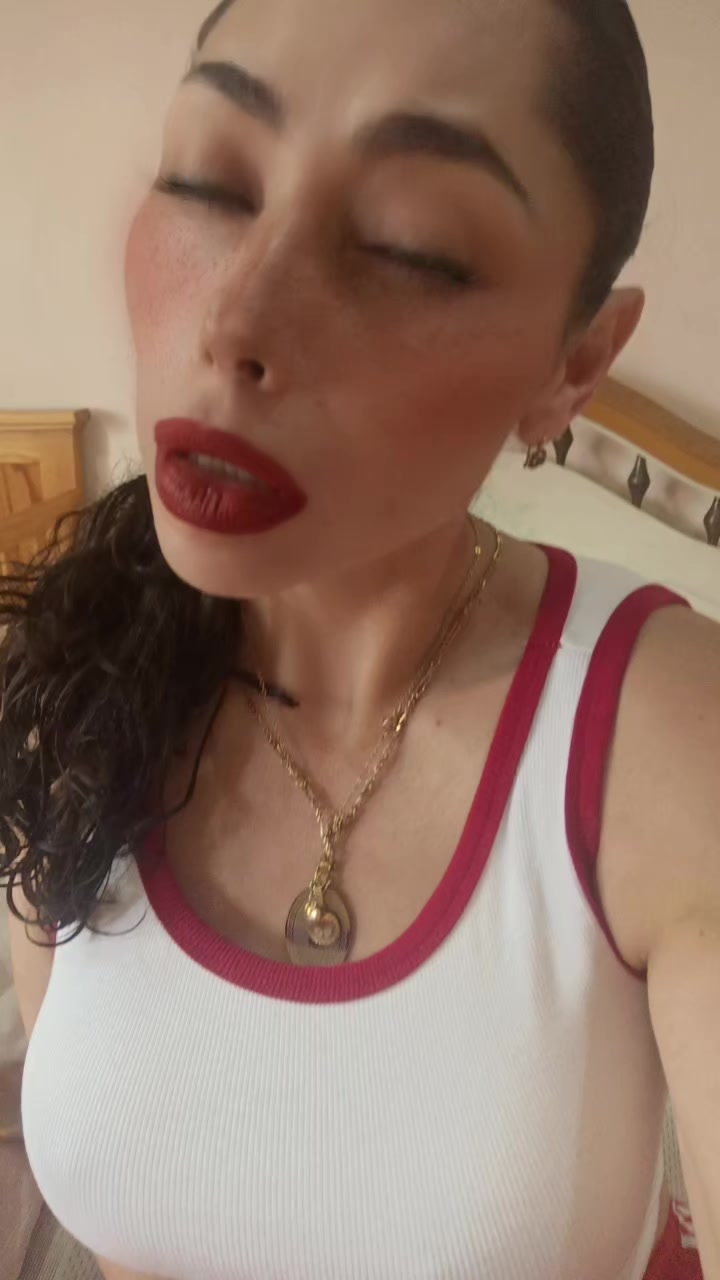 @Esvega