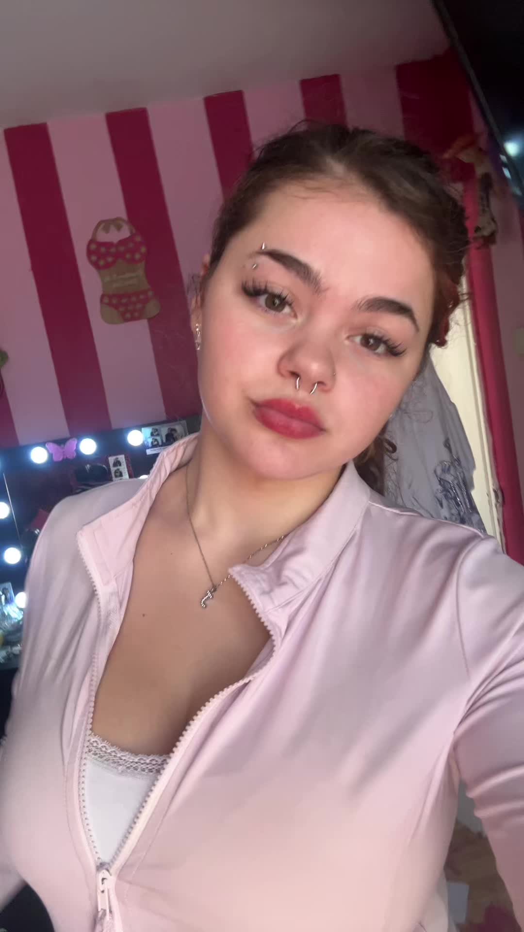 @lexipooxo