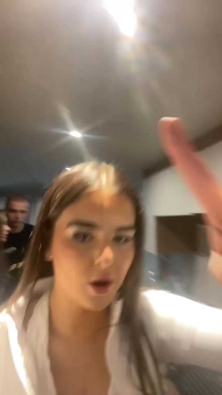 @Liv.priv