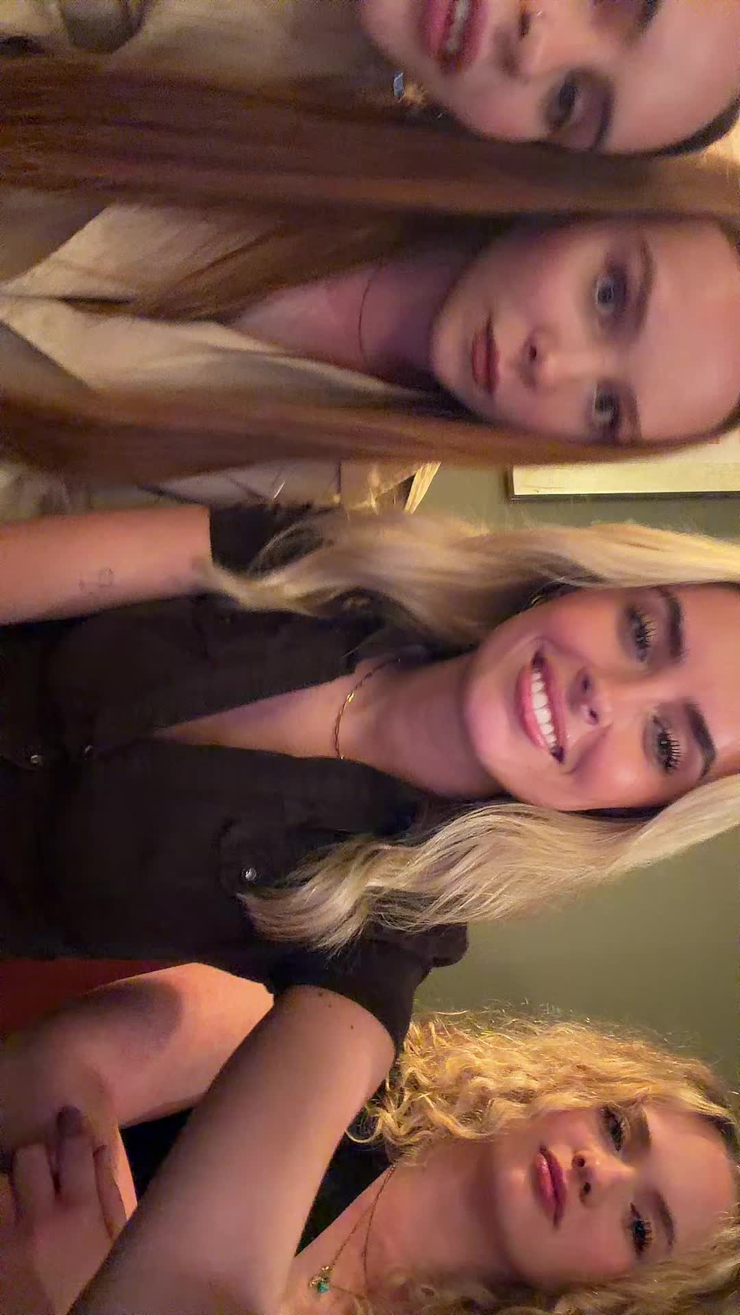 @huhnellywho