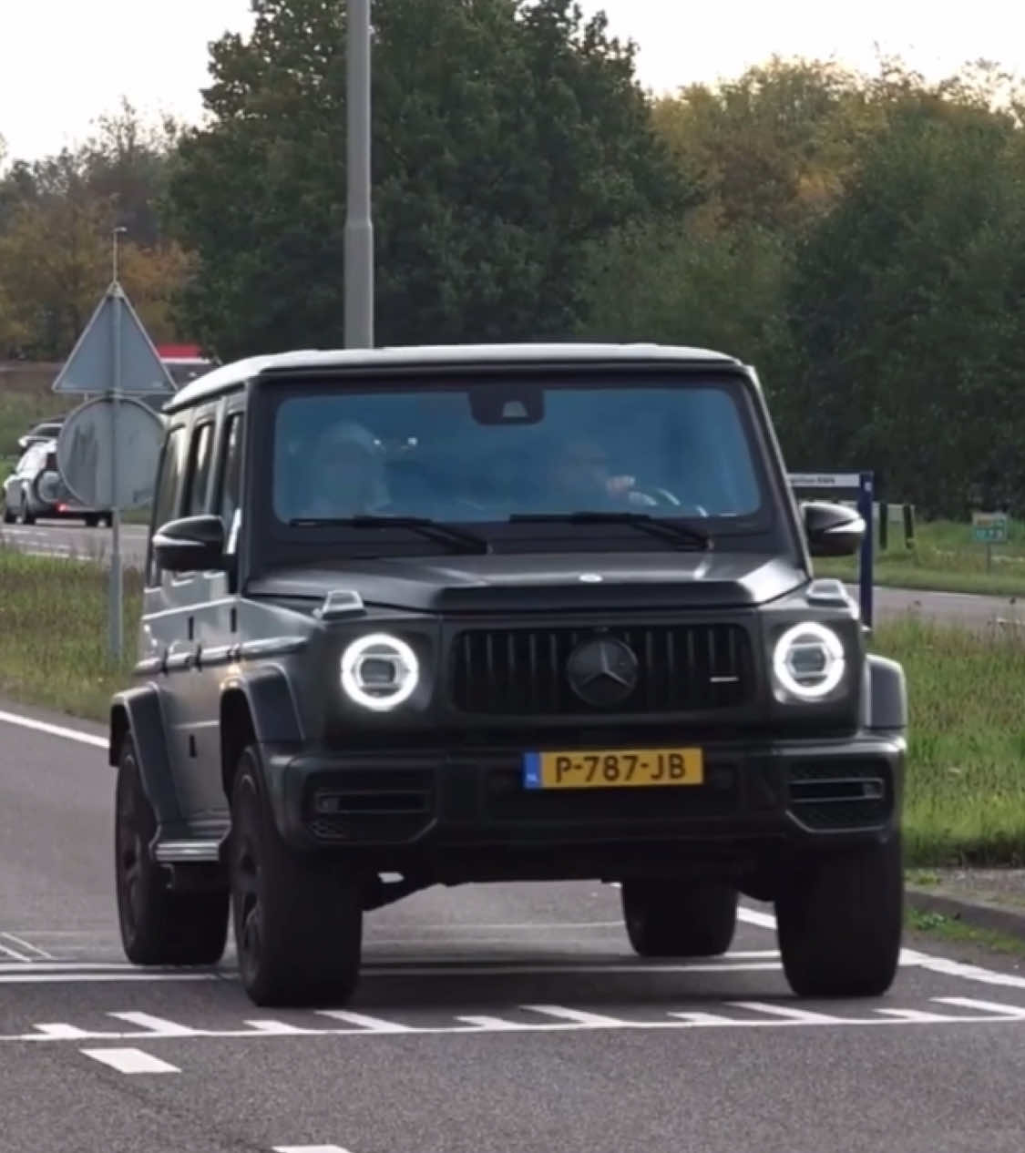 @MOCRO MAFFÍA🇩🇪