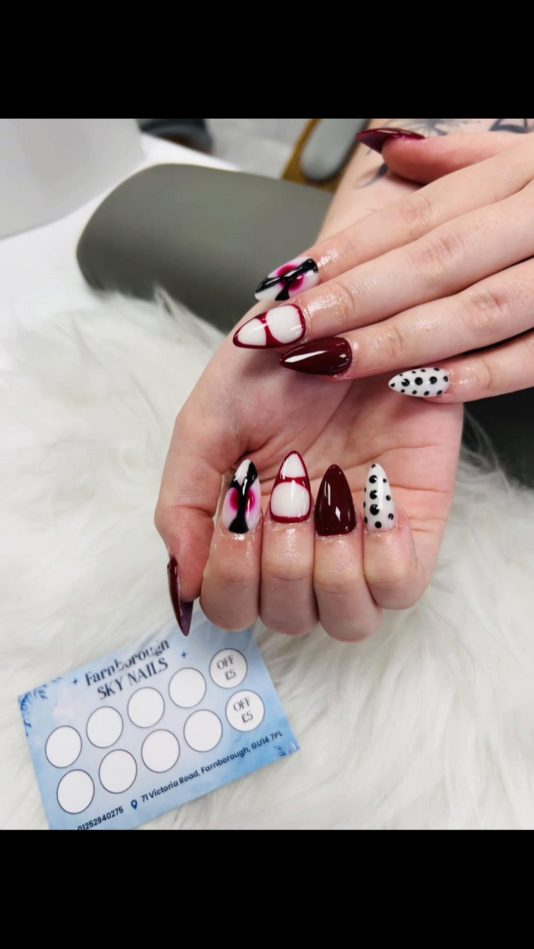 @71 Farnborough SKY NAILS
