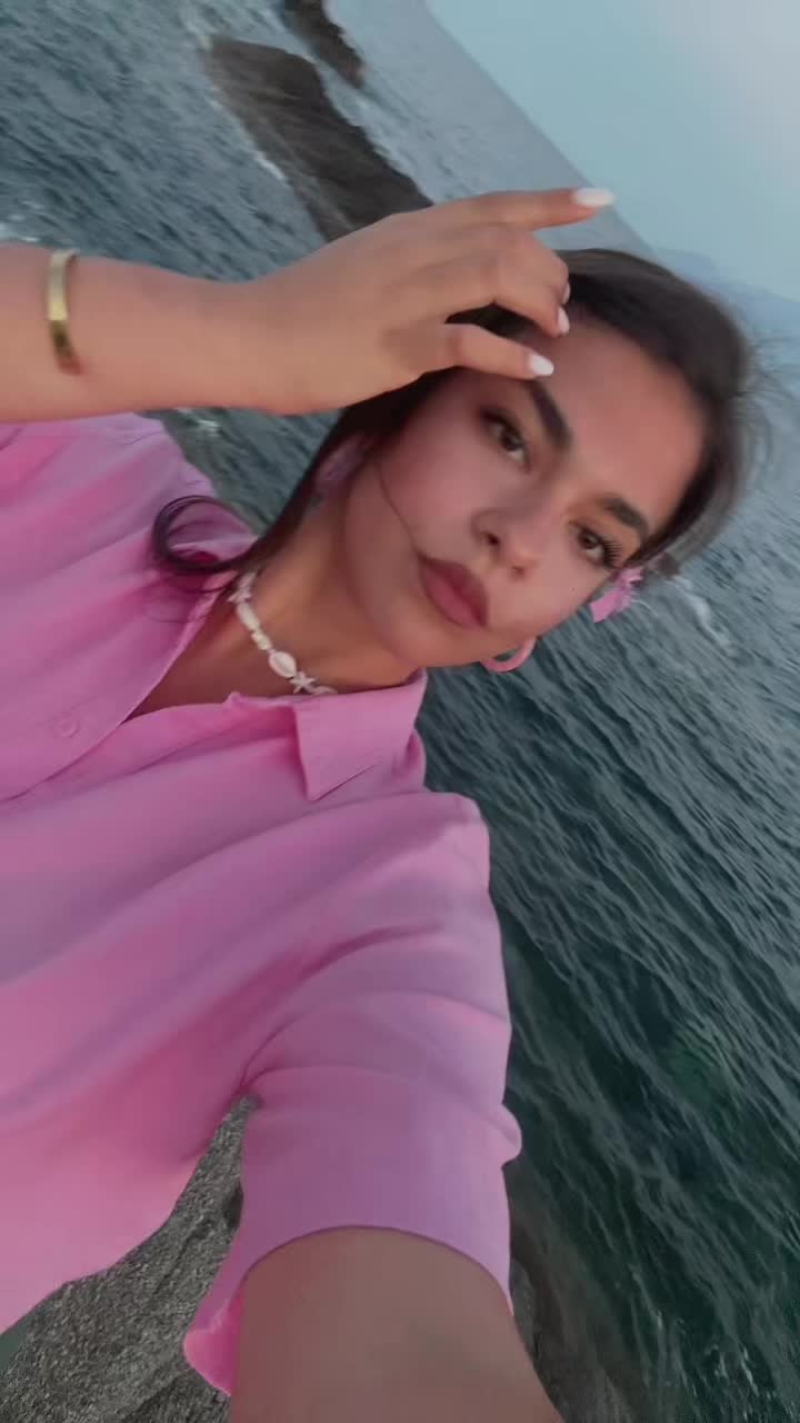 @𝑨𝒏𝒕𝒐𝒏𝒊𝒂 🍓