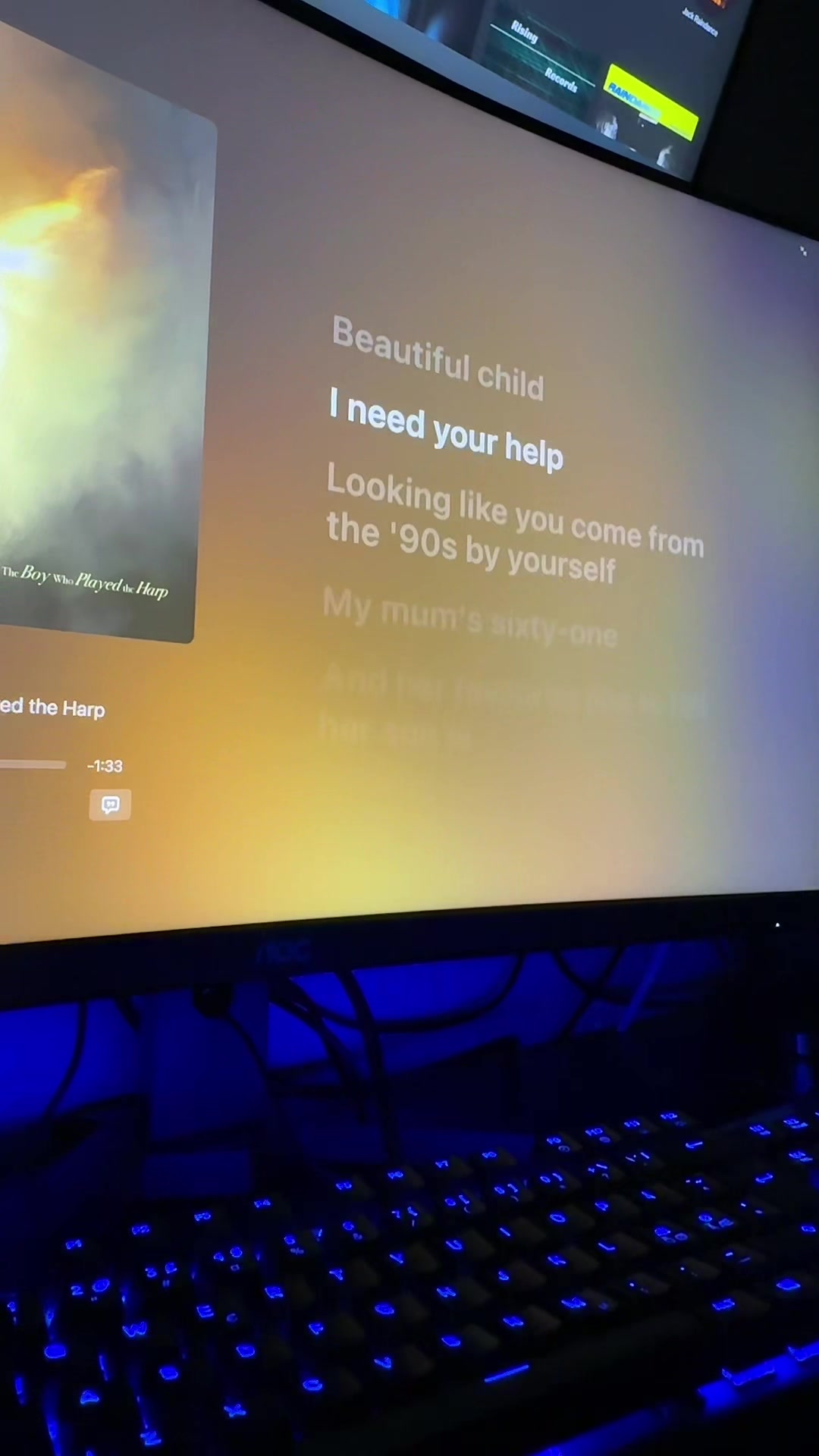 @🎧