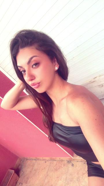 @_.ariiadnaa12