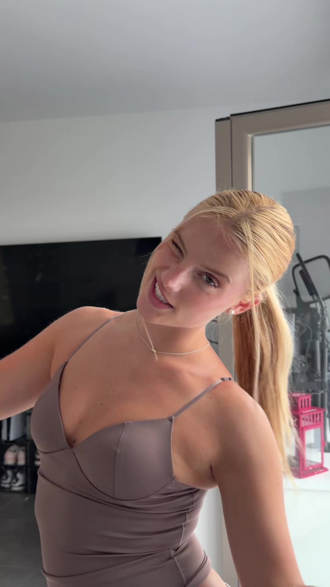 @LIA SIKORA