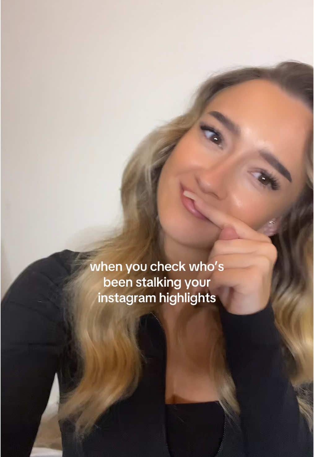 @livhowellll