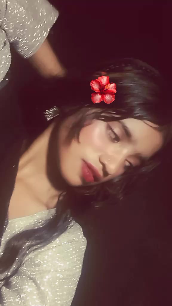 @{simple🕊️🪽 queen}