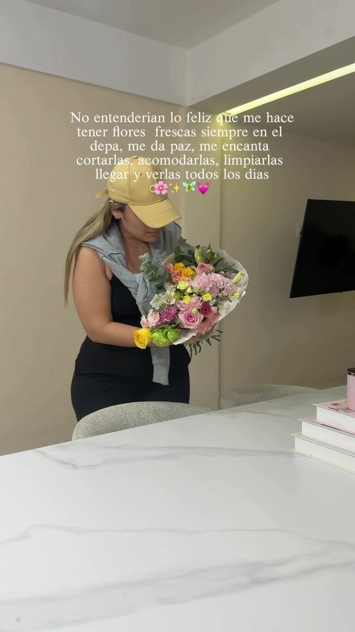 @Salma López
