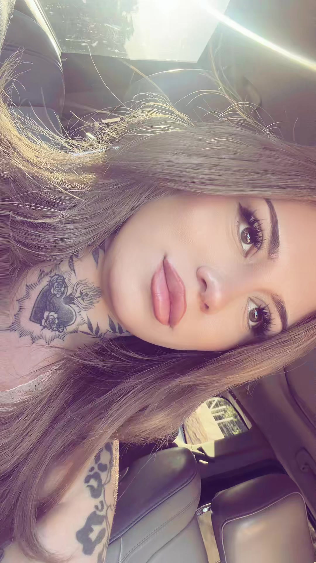 @nadineatilano