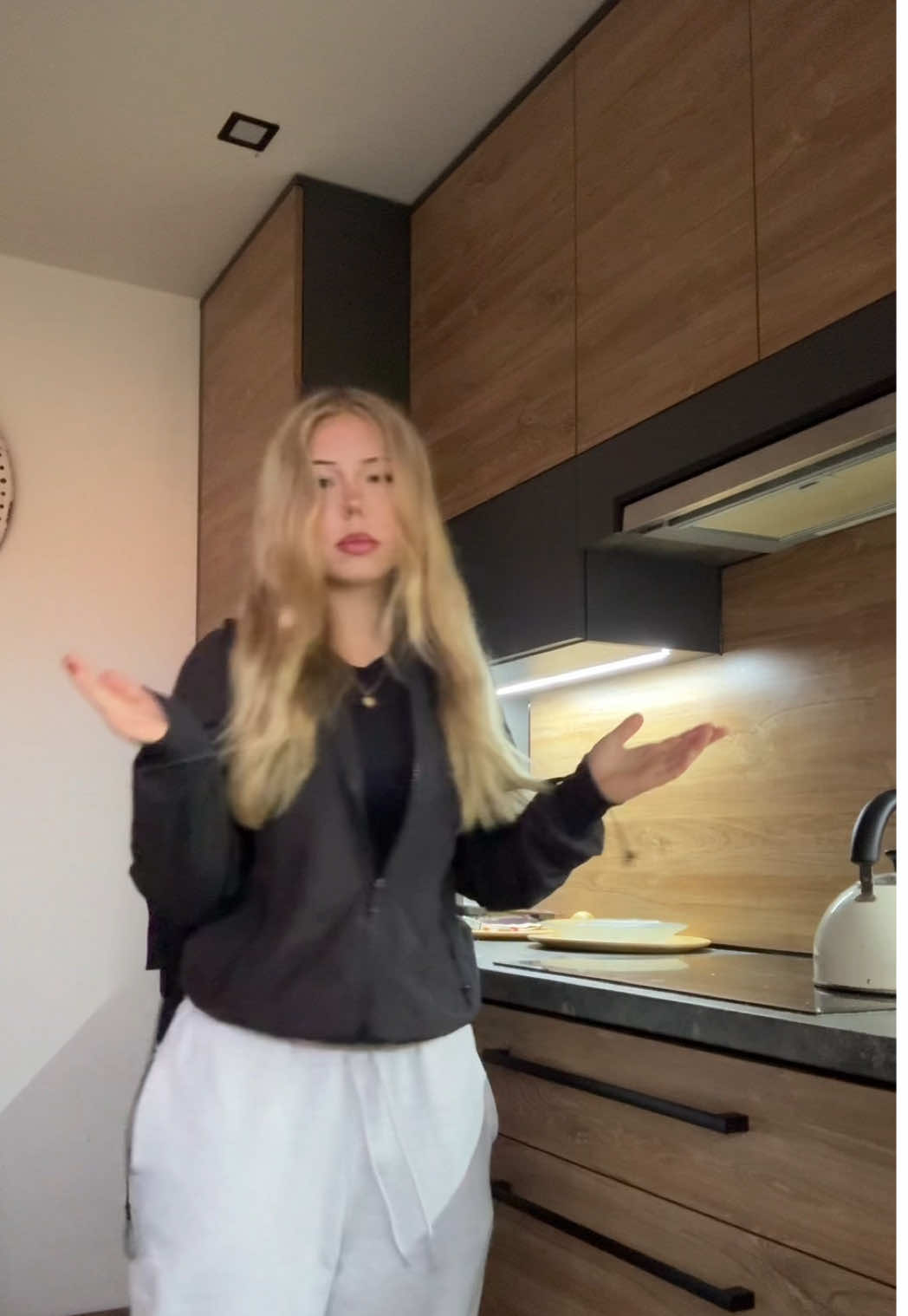 @𝓐𝓷𝓷𝓪