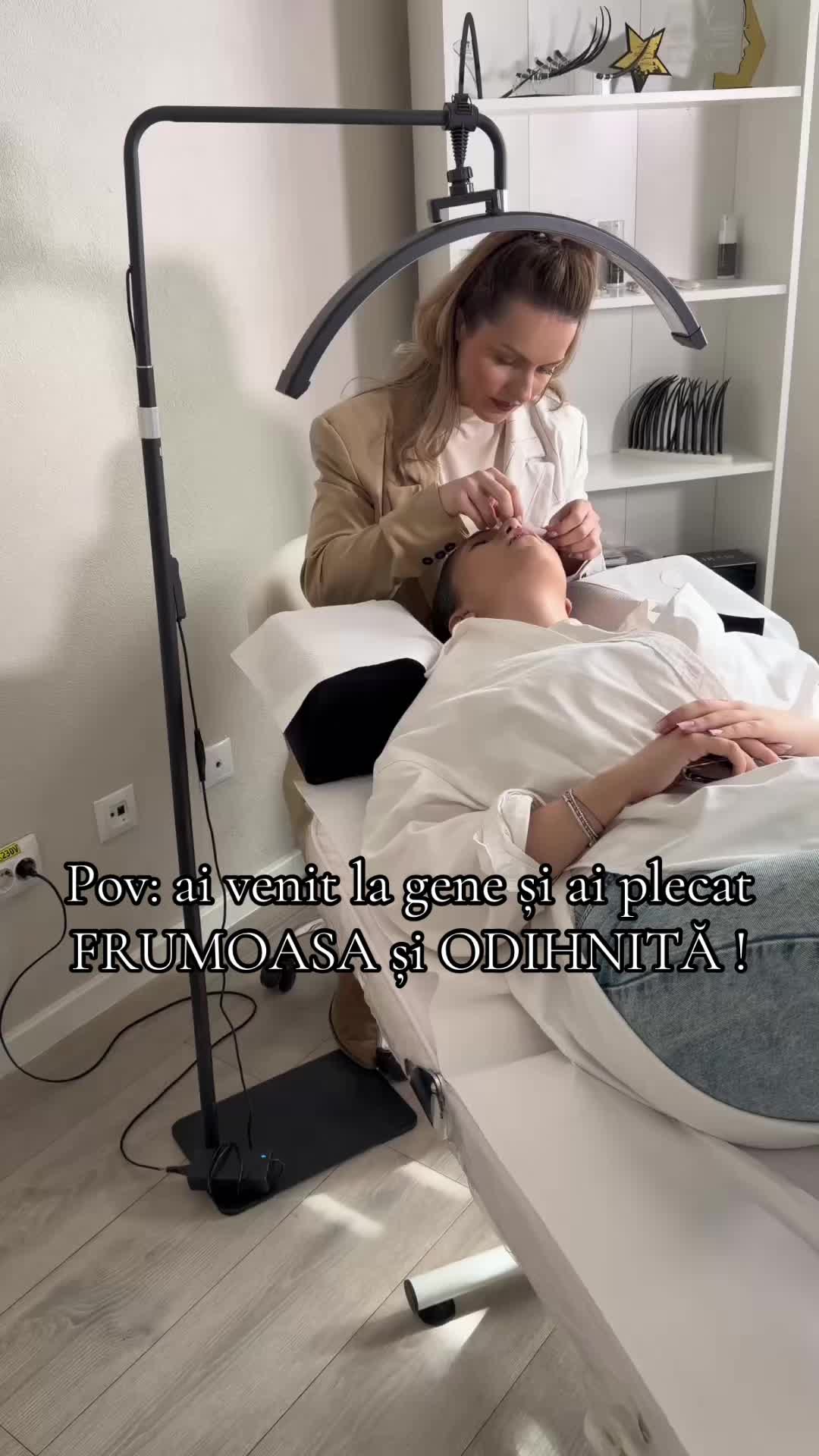 @Ella Beauty Expert