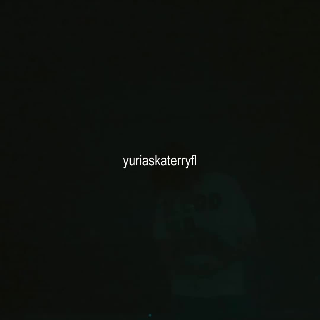 @️yuria 　　　🕷️