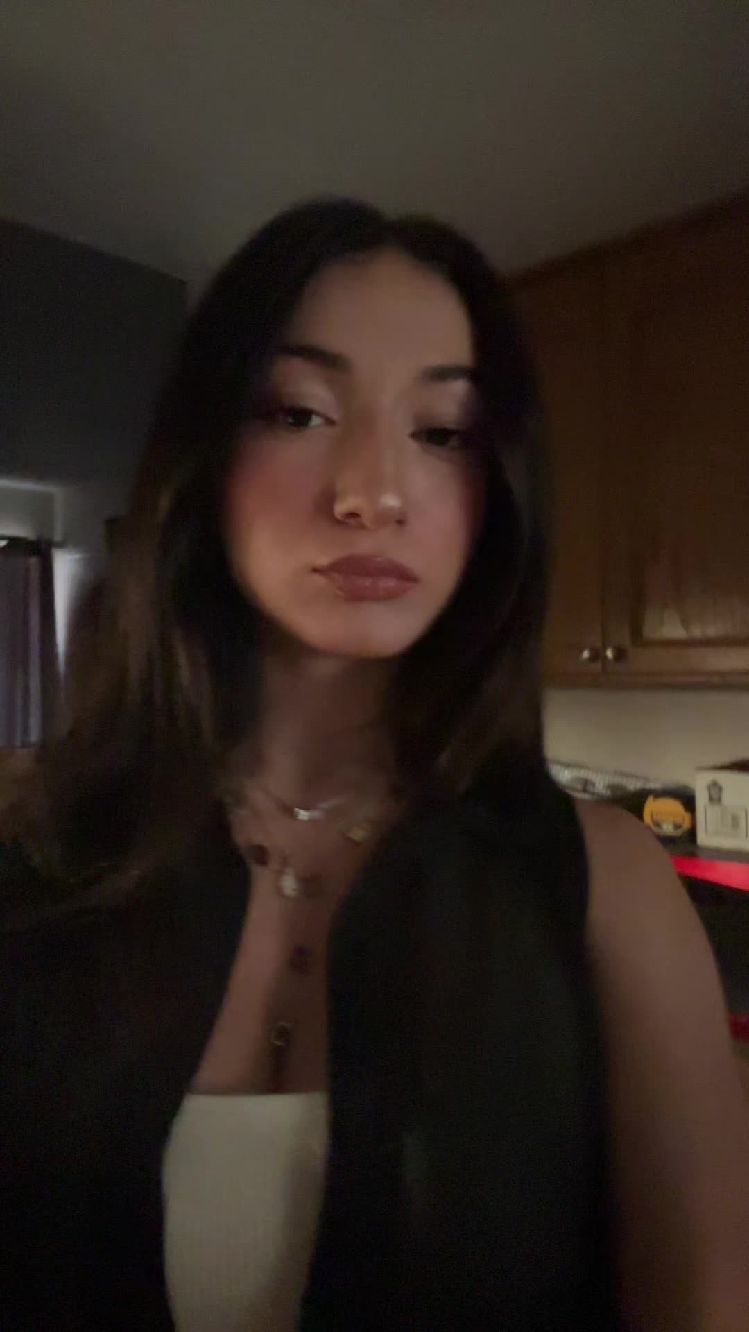 @Bella
